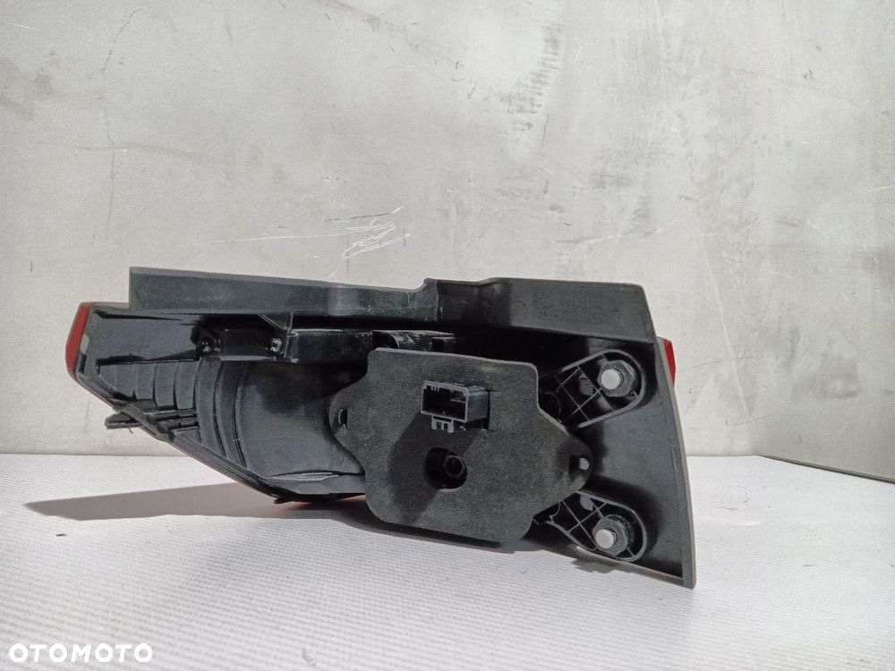 LAMPA TYŁ TYLNA PRAWA VW T7 7T0945096 - 6