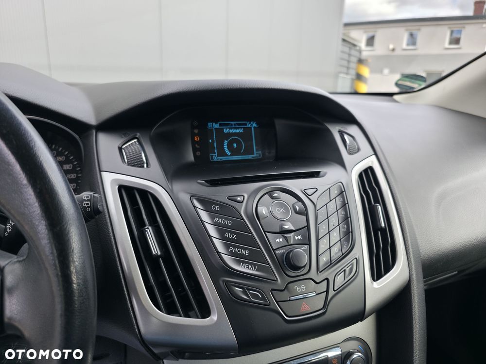 Ford Focus 1.0 EcoBoost Trend ASS - 24