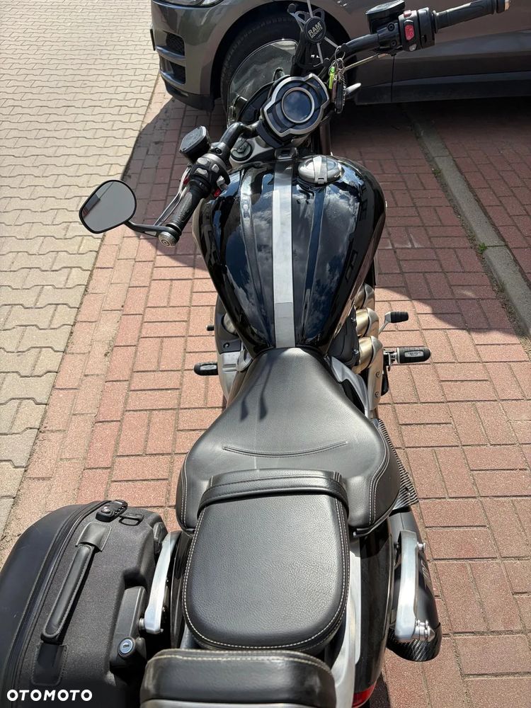 Triumph Rocket - 8