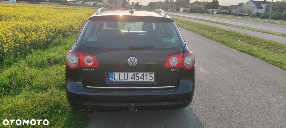 Volkswagen Passat 2.0 TDI Comfortline - 4