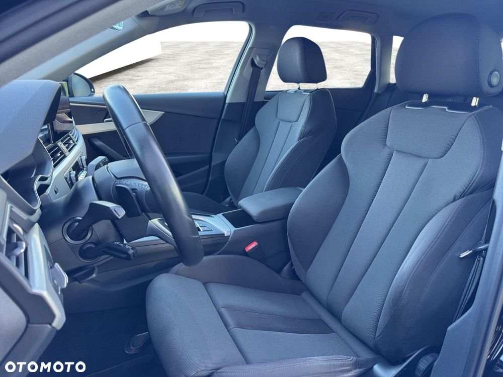 Audi A4 Avant 2022