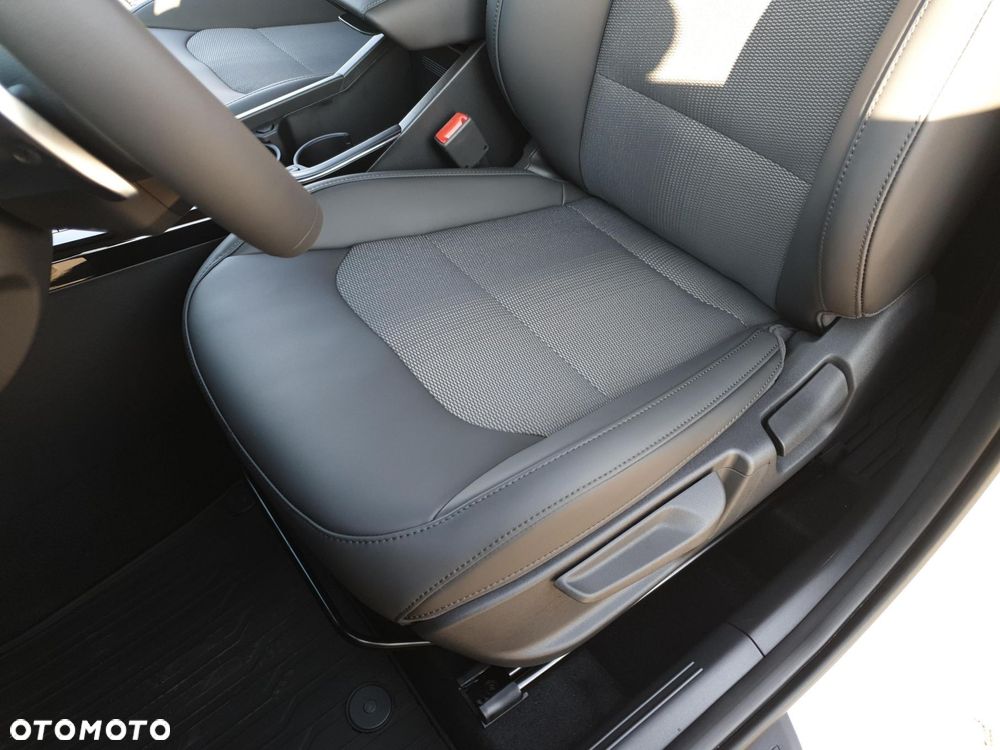 Kia Niro 1.6 GDI Hybrid L - 12