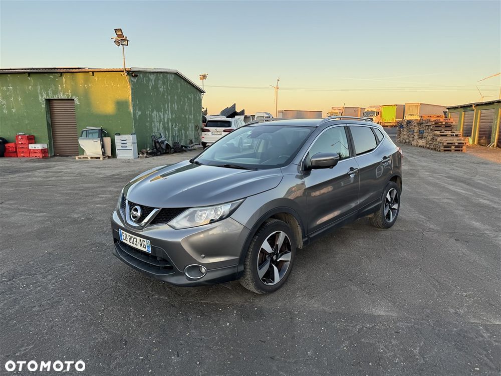 Nissan Qashqai - 2