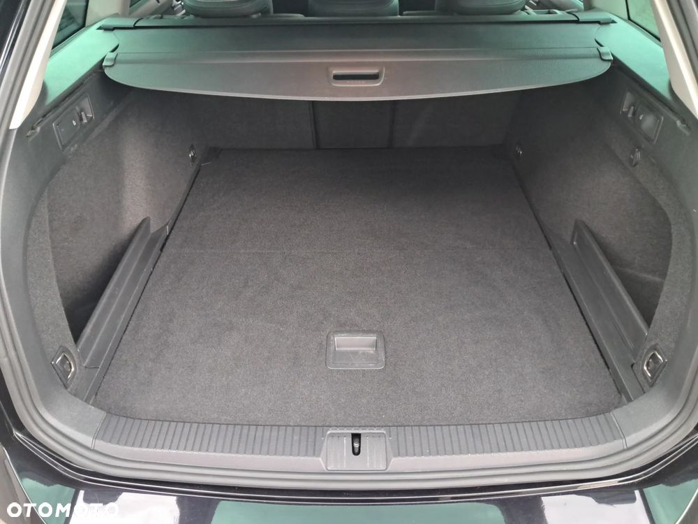 Volkswagen Passat 2.0 TDI 4Mot Elegance DSG - 19