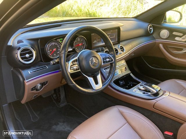Mercedes-Benz E 300 de 9G-TRONIC AMG Line - 16