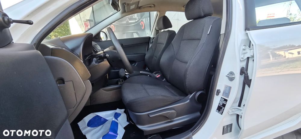 Hyundai i30 1.4 Blue Classic - 26