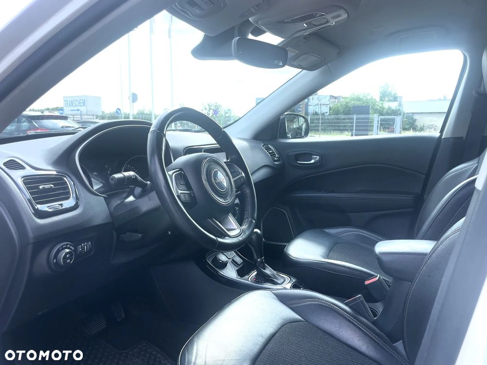 Jeep Compass - 8
