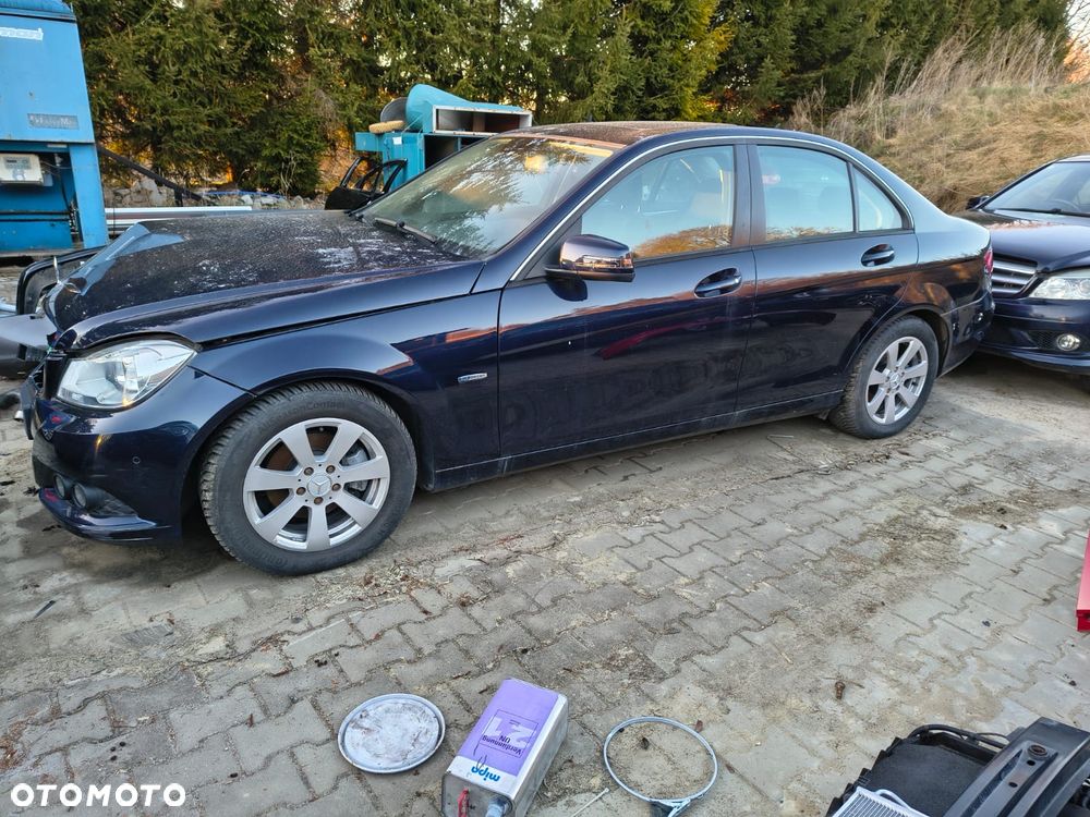 Mercedes-Benz Klasa C 180 CGI BlueEFFICIENCY - 5