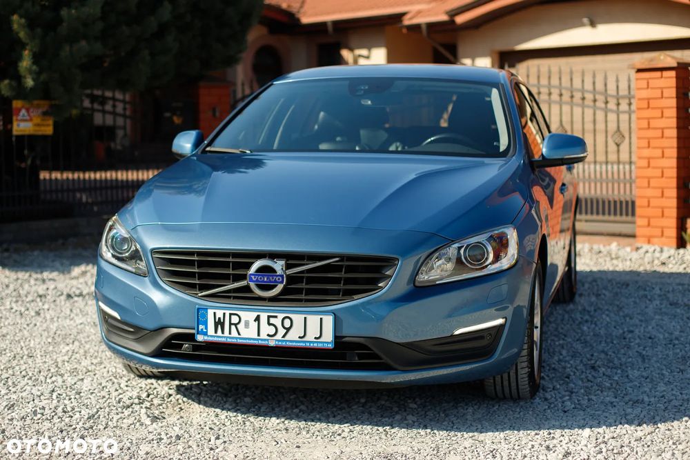 Volvo V60 D3 Geartronic Momentum - 19
