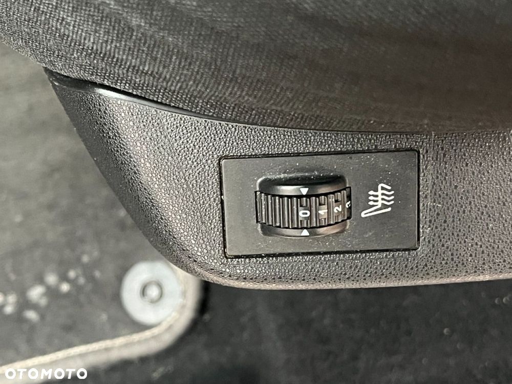 Citroën C4 1.6 e-HDi Seduction MCP - 17