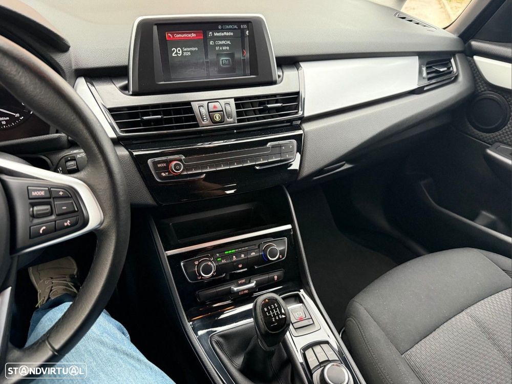 BMW 216 Active Tourer d - 10