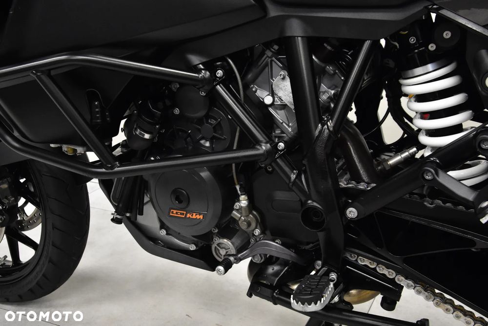 KTM Super Adventure - 24