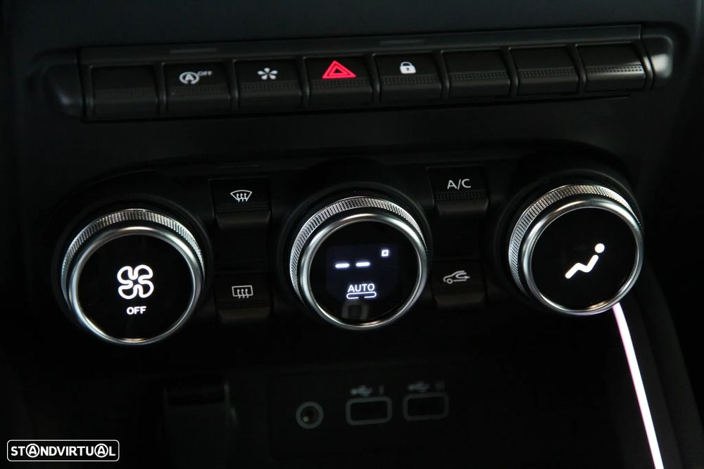 Renault Clio 1.0 TCe Techno Bi-Fuel - 14