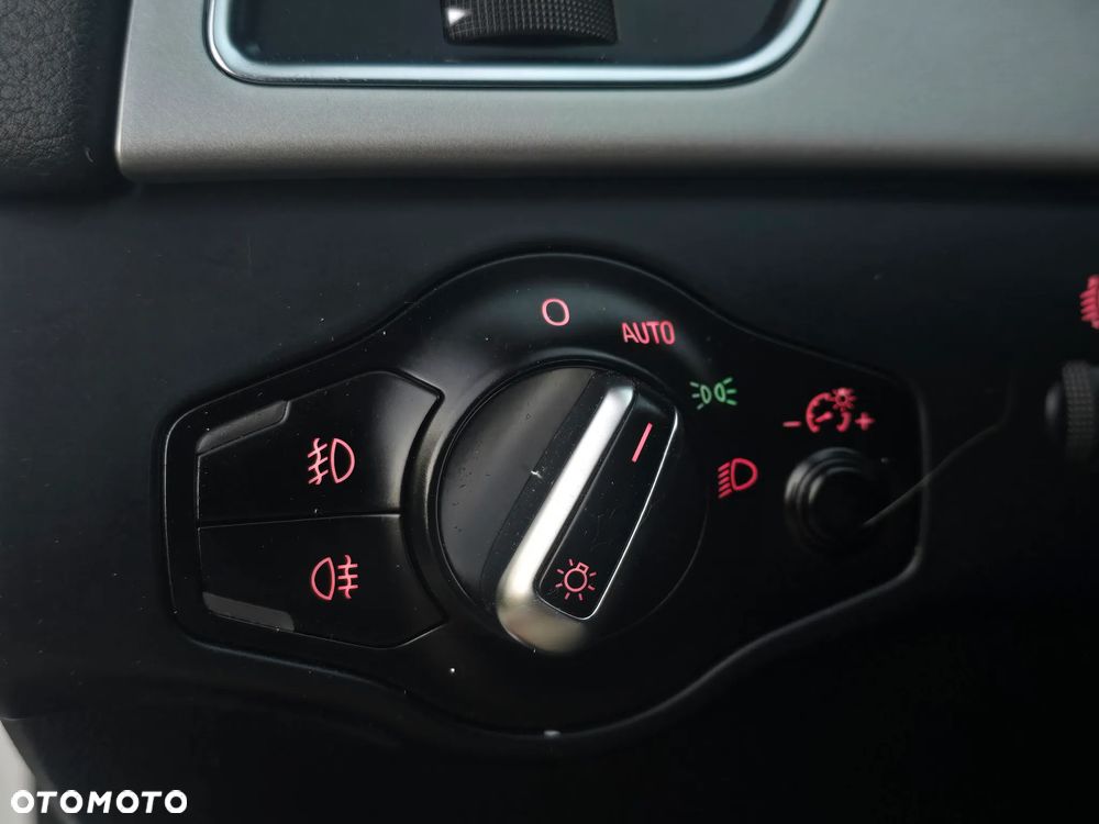Audi A4 Limousine 2.0 TFSI Attraction - 33