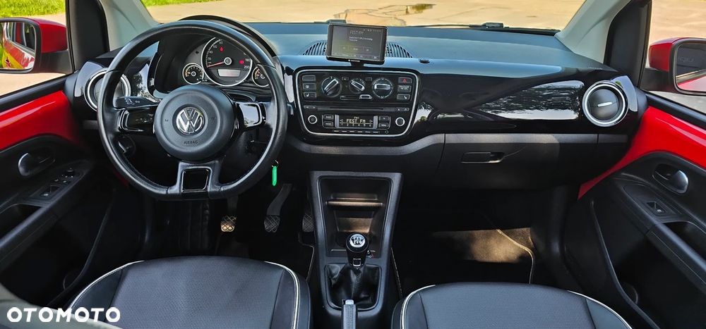Volkswagen up! - 30