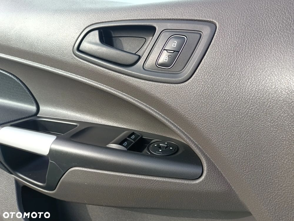 Ford CONNECT LONG 5-cio osobowy - 22