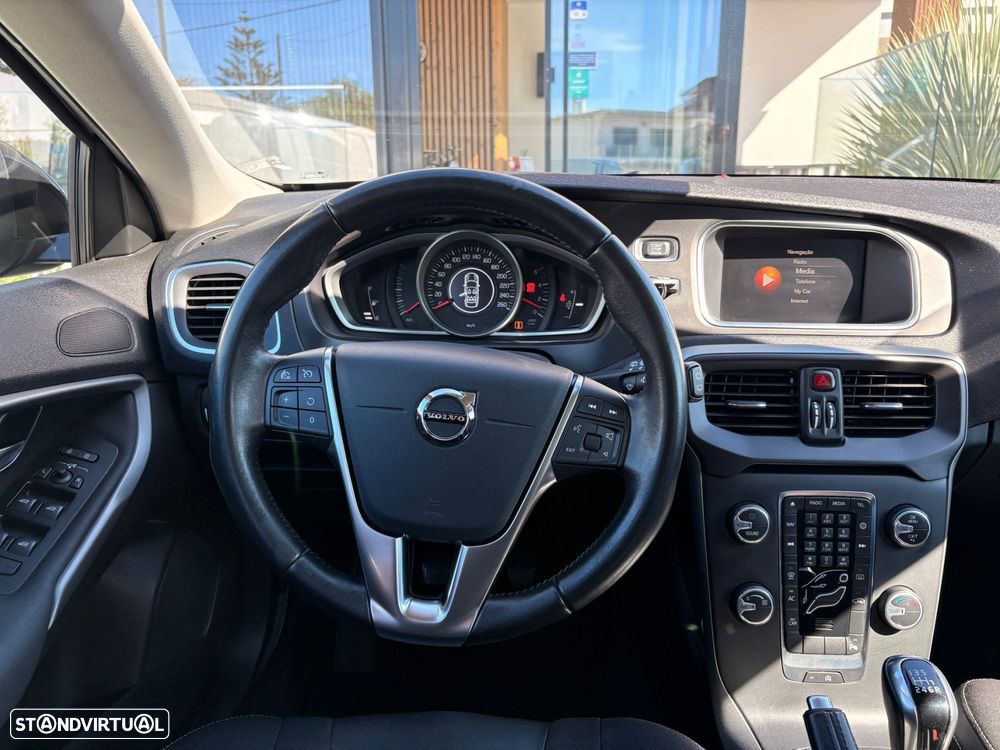 Volvo V40 2.0 D2 Inscription - 36