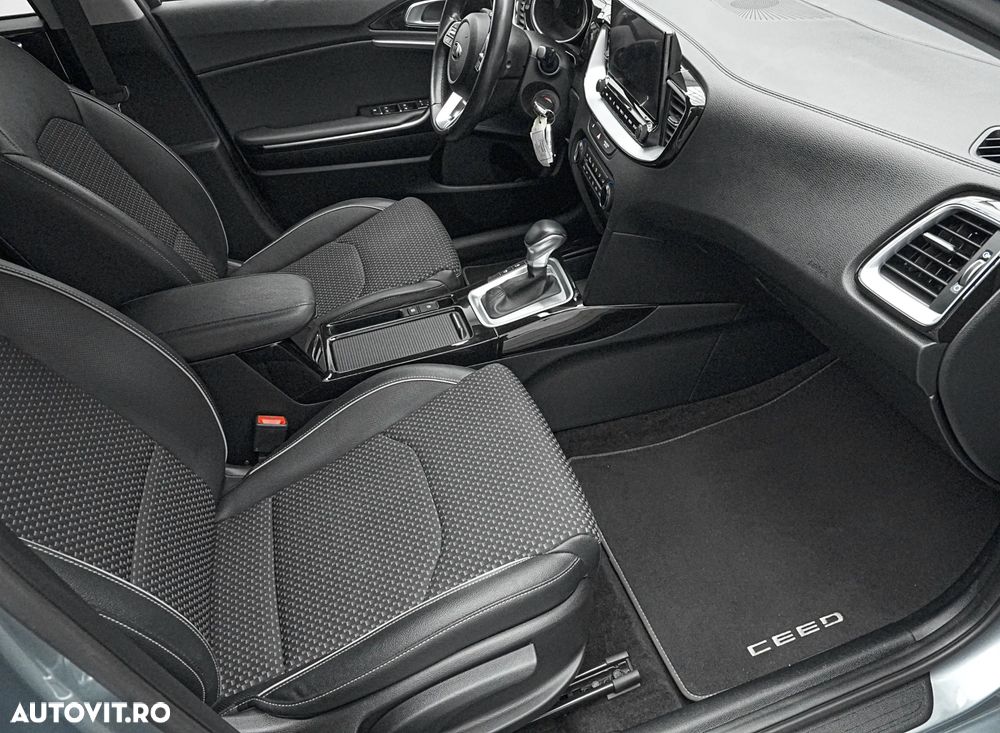 Kia Ceed 1.6 DSL MHEV 7DCT Star - 13