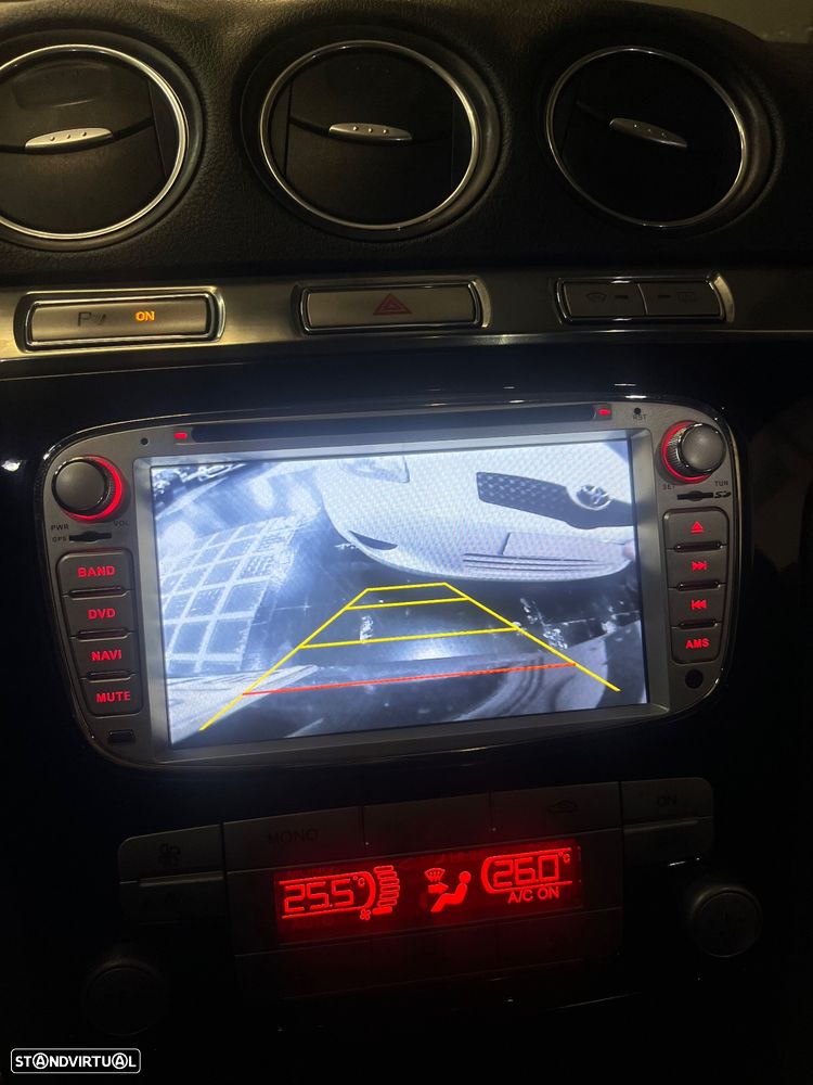 Ford S-Max 2.0 TDCi Titanium 7L - 52