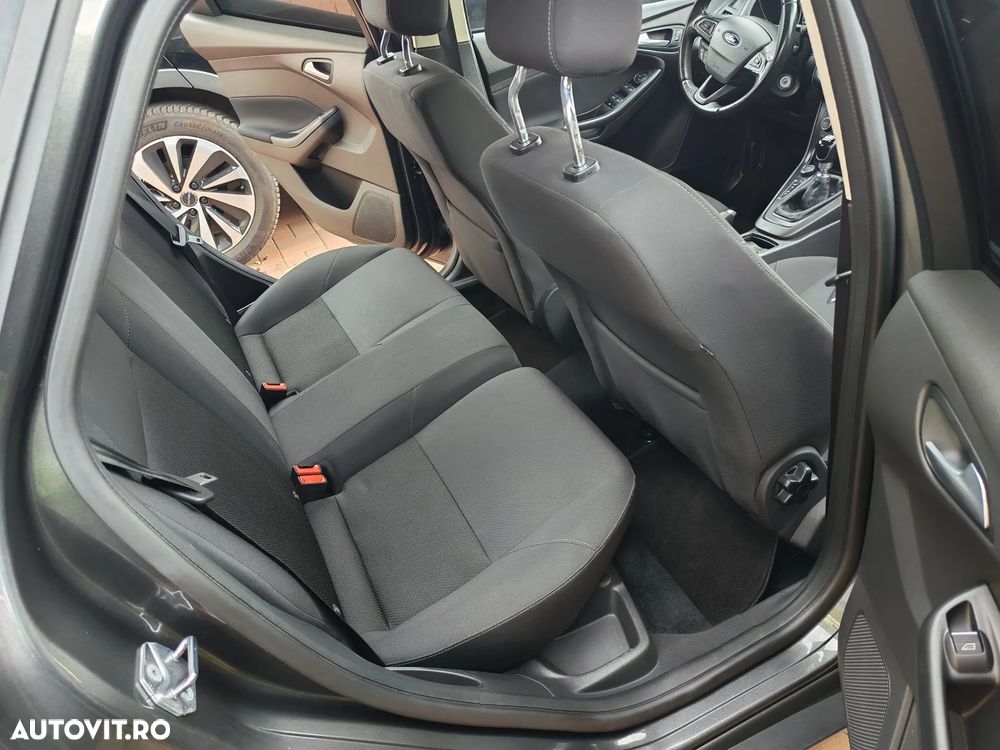 Ford Focus 1.5 EcoBlue Start-Stopp-System TITANIUM STYLE - 10