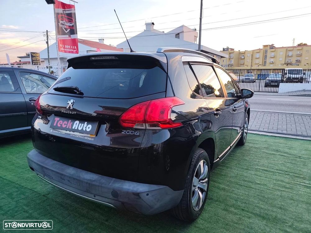 Peugeot 2008 1.2 PureTech Style - 7