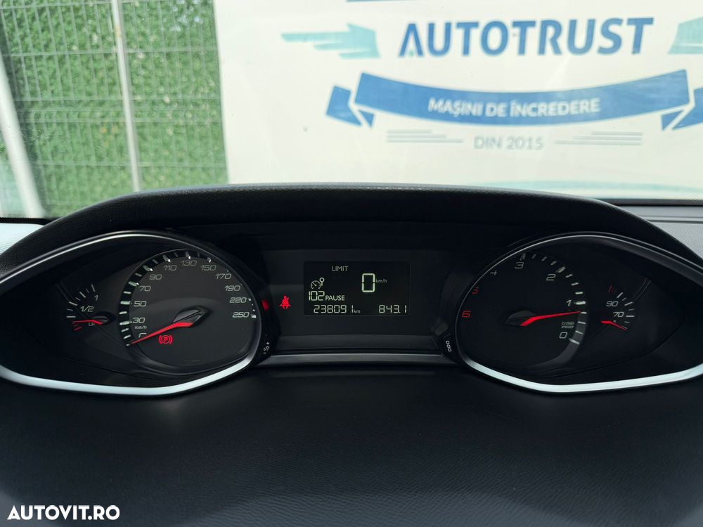 Peugeot 308 BlueHDi 120 Stop & Start Allure - 9