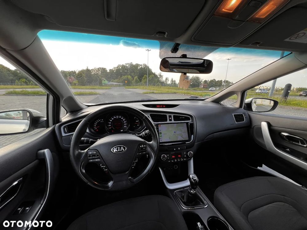 Kia Ceed Cee'd 1.6 GDI Business Line - 8