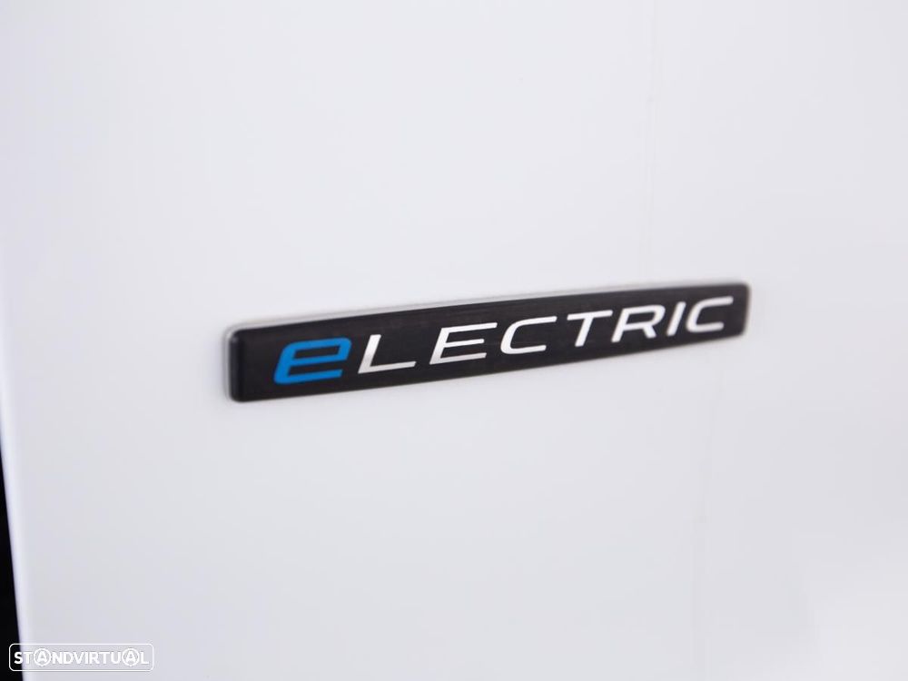 Mercedes-Benz E-SPRINTER - 11