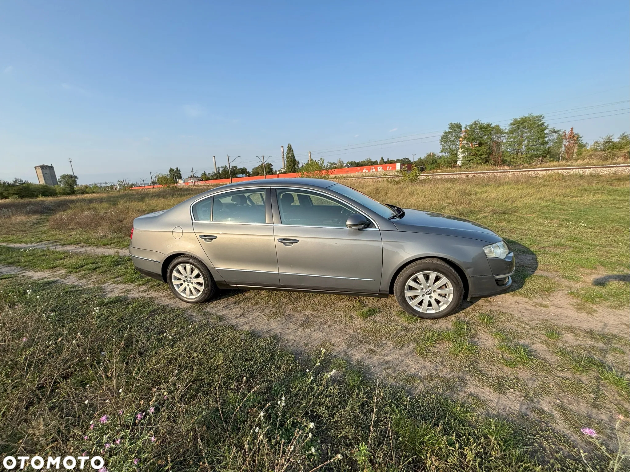Volkswagen Passat 1.9 TDI Trendline - 22