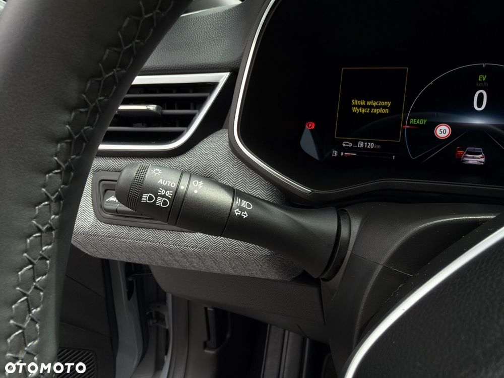 Renault Clio - 28