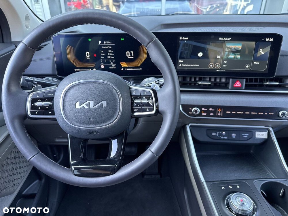 Kia Carnival - 20