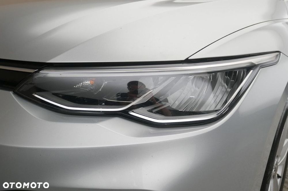 Volkswagen Golf Variant - 13