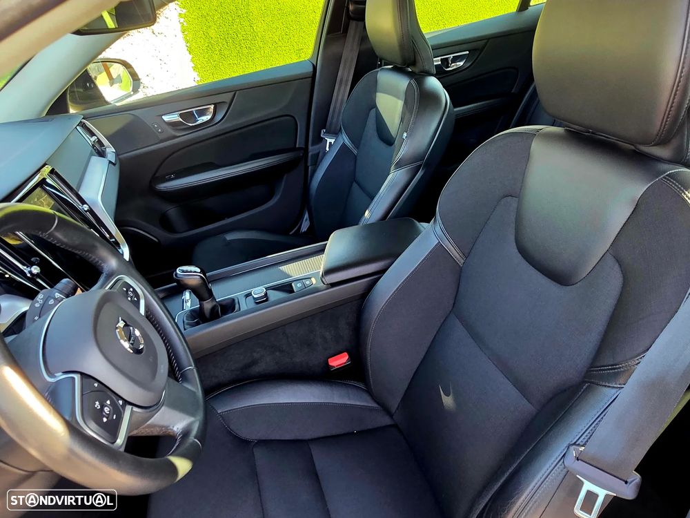 Volvo V60 2.0 D3 R-Design Momentum - 11