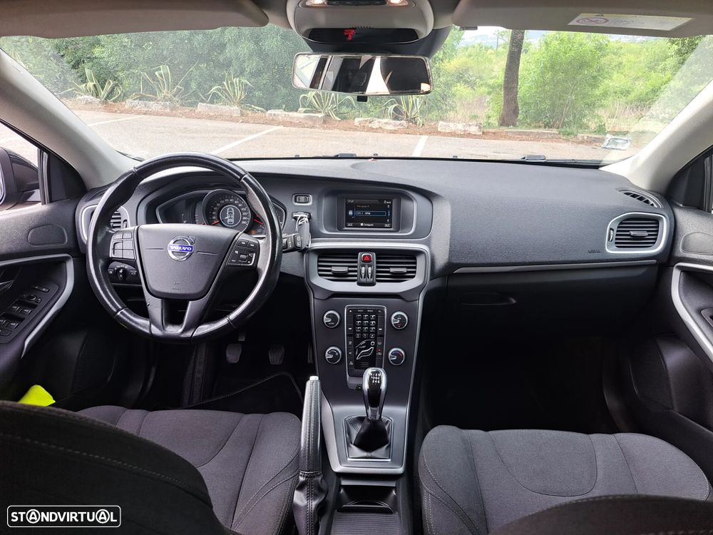 Volvo V40 1.6 D2 Eco Kinetic - 3