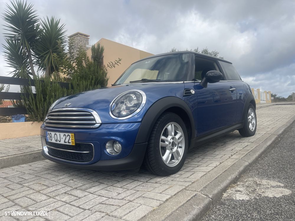 MINI 3 Portas Cooper D - 1