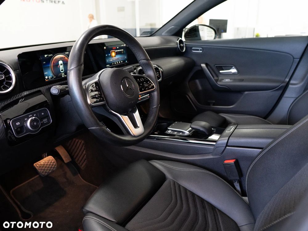 Mercedes-Benz Klasa A 180 Style 7G-DCT - 10