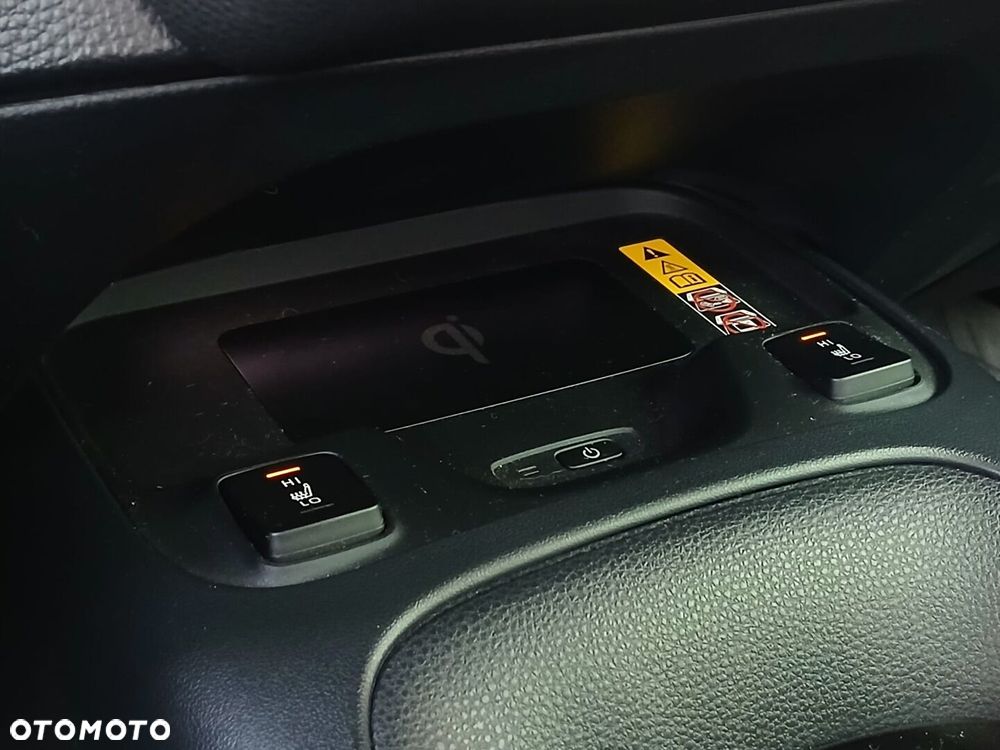 Toyota Corolla 1.8 Hybrid Style - 24
