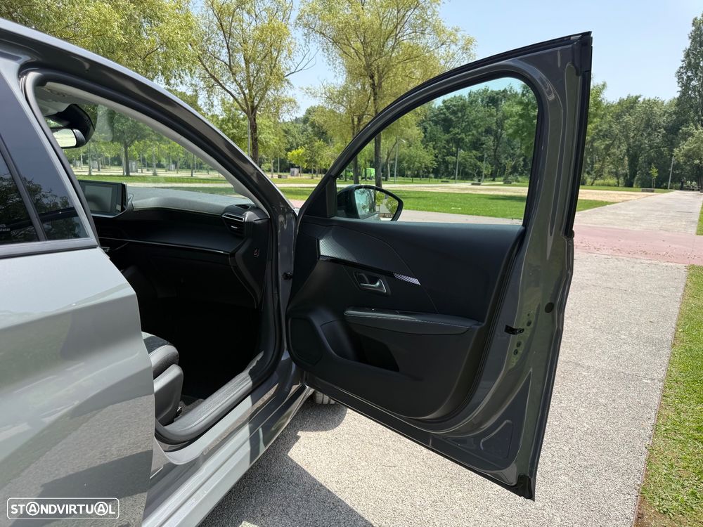 Peugeot e-208 Style - 33