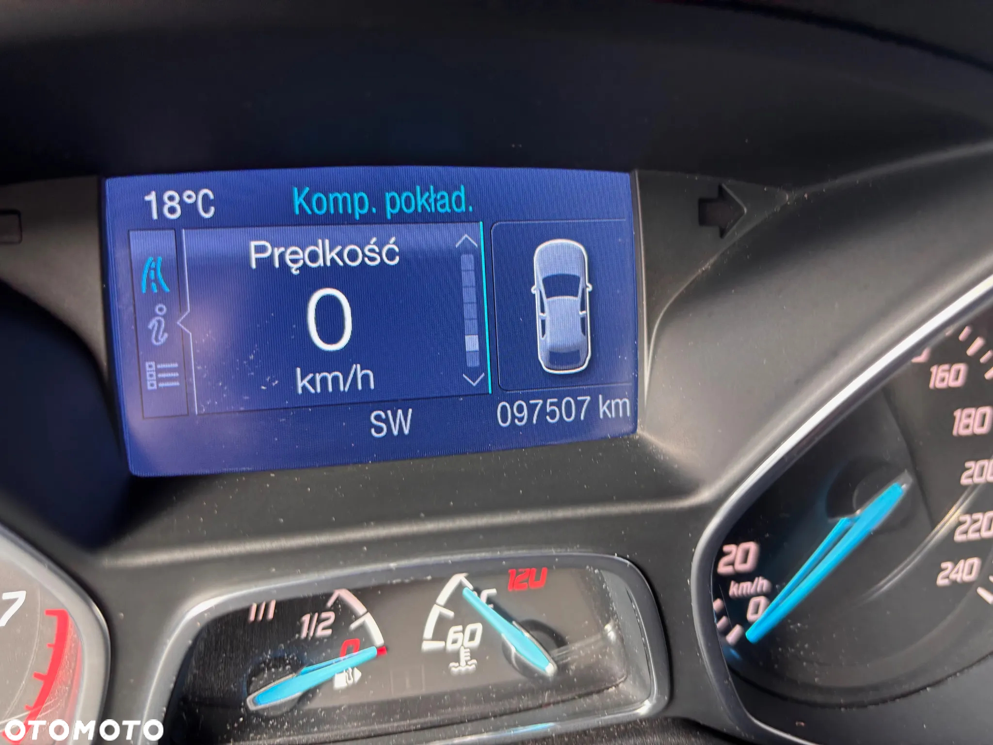 Ford Kuga 1.6 EcoBoost 2x4 Titanium - 30