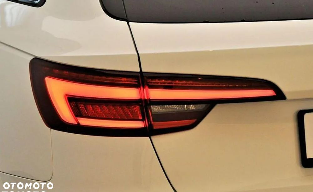 Audi A4 Avant 40 TDI S tronic - 29