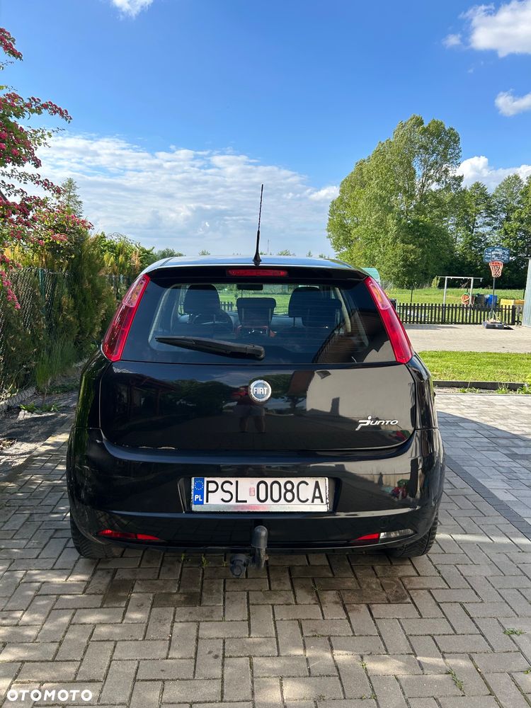 Fiat Punto 1.4 16V Dynamic - 6