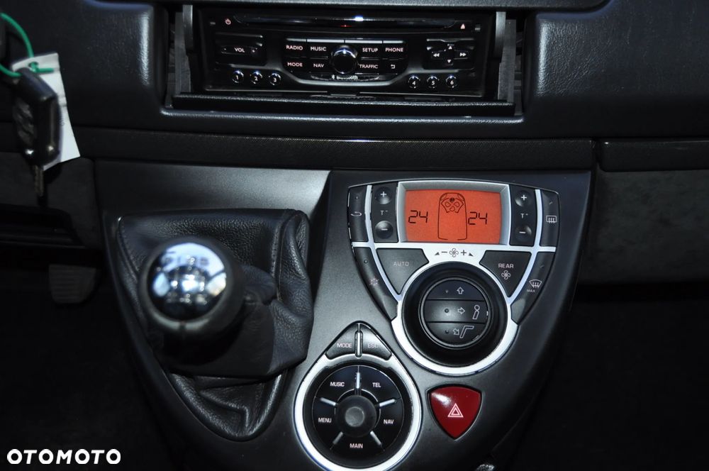 Citroën C8 HDi 165 Exclusive - 14