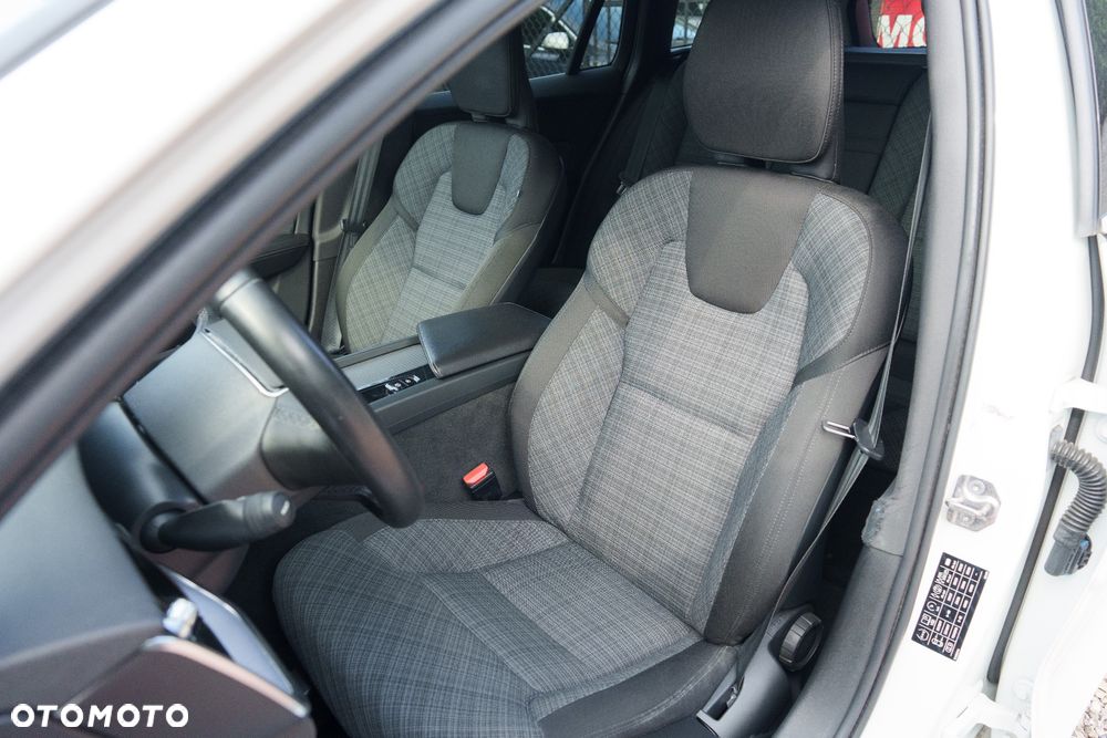 Volvo V60 B3 B DKG Momentum Pro - 10