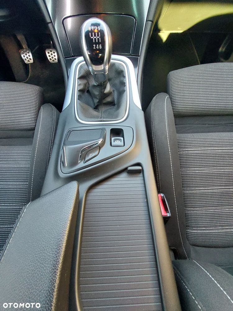 Opel Insignia 2.0 CDTI Executive 4x4 S&S - 12