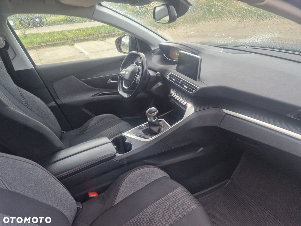 Peugeot 5008 1.5 BlueHDi Active Pack S&S - 11
