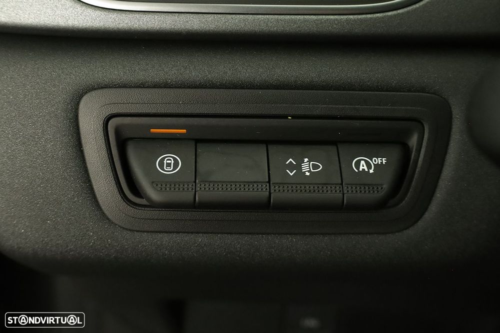 Renault Captur 1.0 TCe Techno Bi-Fuel - 19