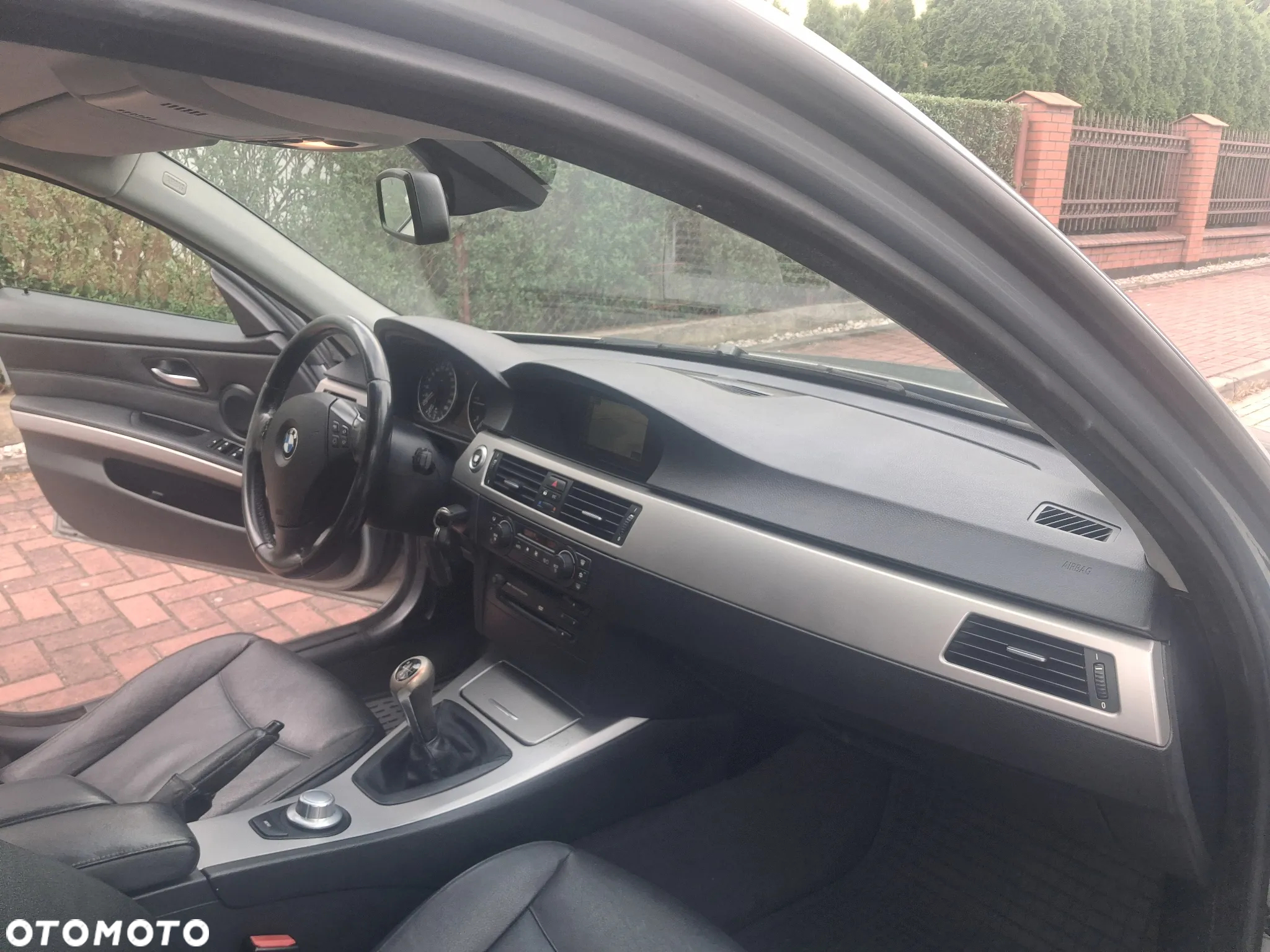 BMW Seria 3 320d DPF Touring Edition Fleet - 22