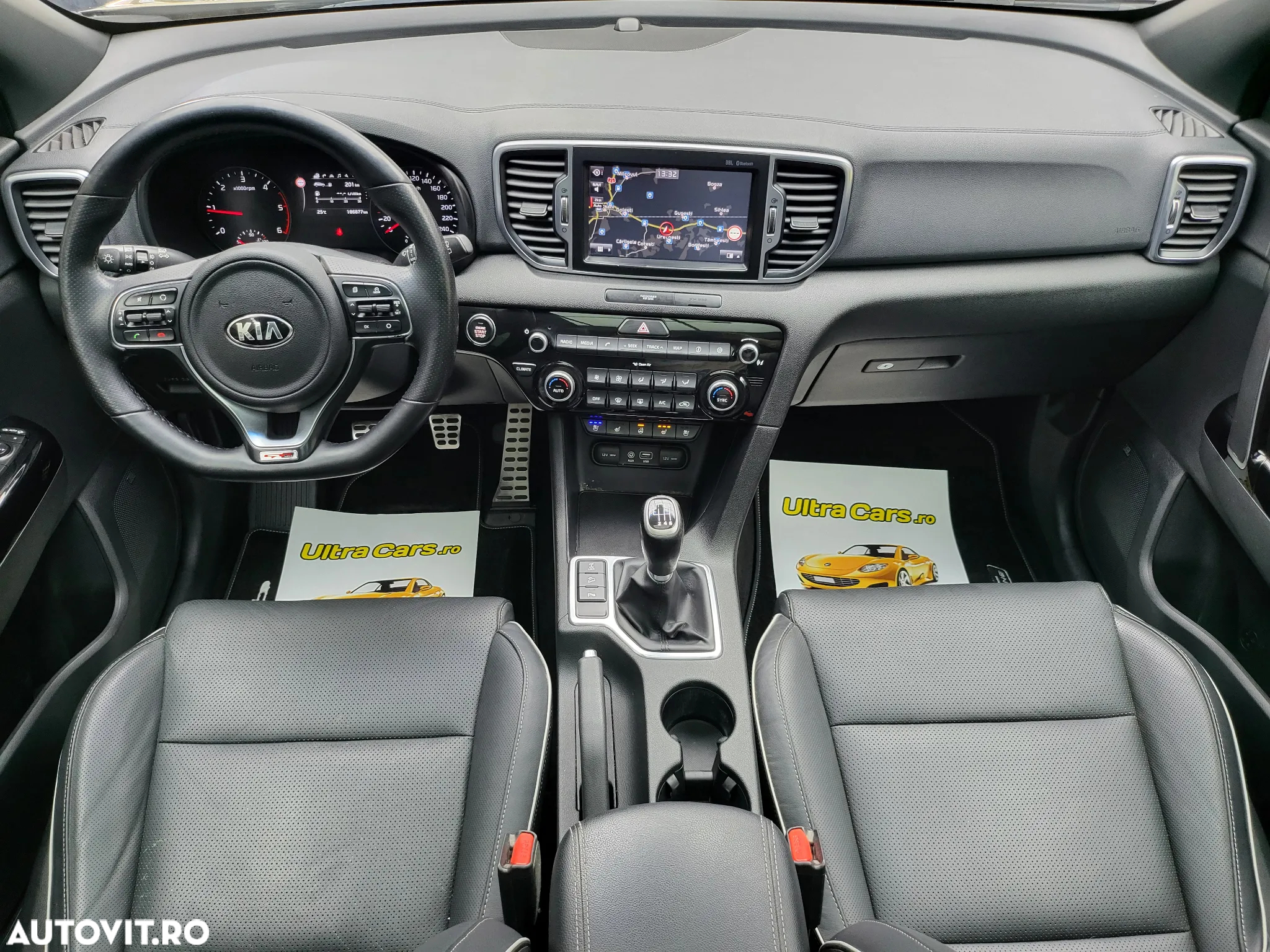 Kia Sportage 2,0 CRDI AWD GT Line - 9