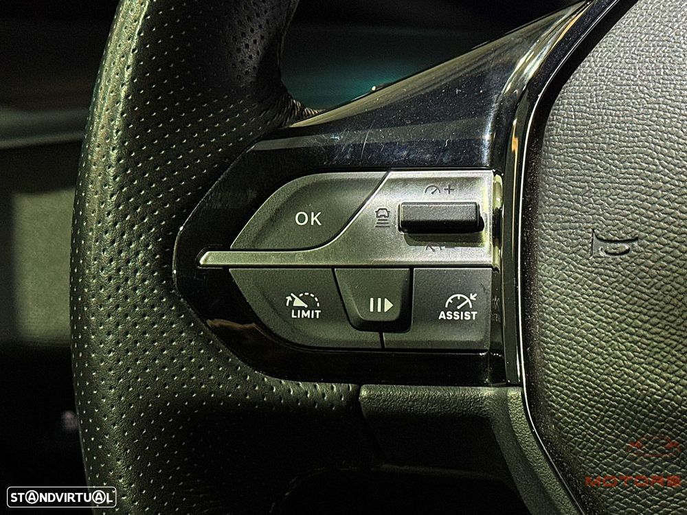 Peugeot 308 1.6 Hybrid GT e-EAT8 - 23