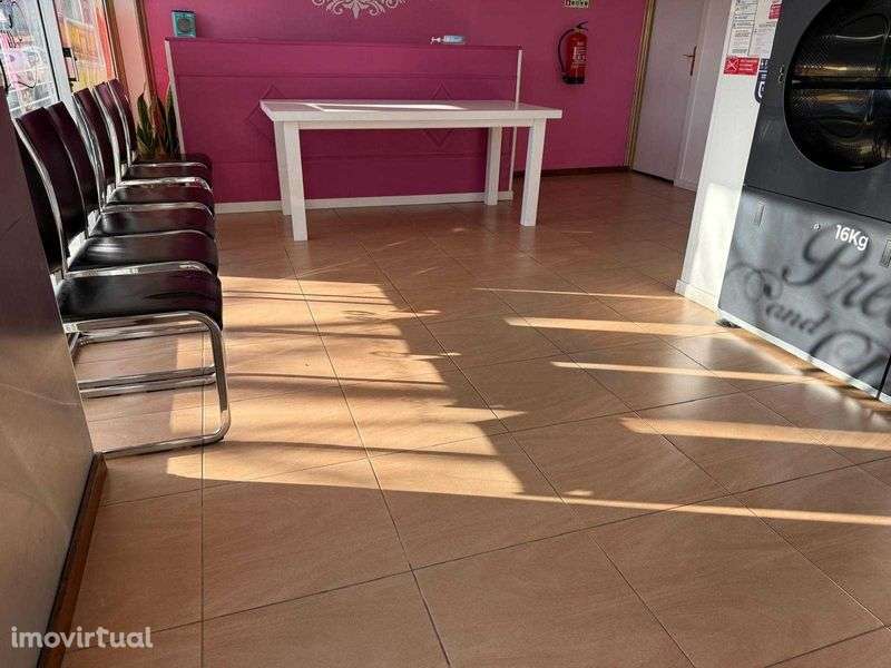 Loja em Nogueira - Grande imagem: 5/6